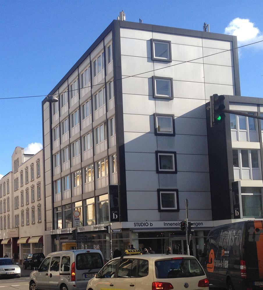 Business Hostel Wiesbaden One Buitenkant foto